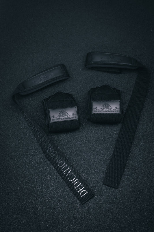 P&M | BLACK LIFTING STRAP & WRIST WRAP SET