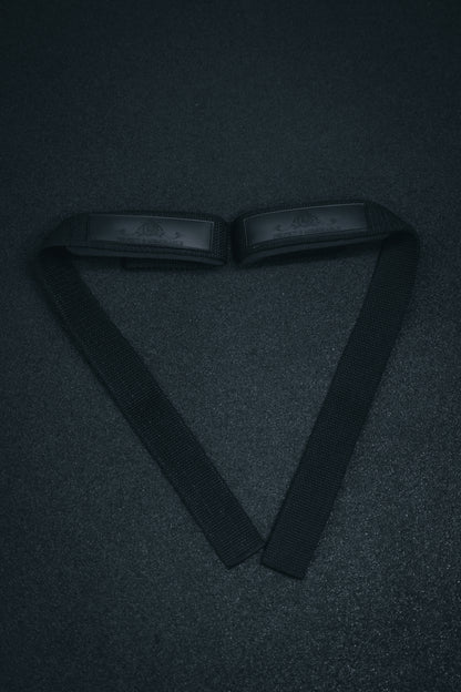 P&M | BLACK ''DEDICATION BRINGS PERFECTION'' LIFTING STRAPS